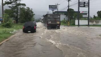 Fuertes lluvias, desbordamiento de ríos e inundaciones: los estragos que deja Iota en Honduras